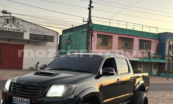 Tenga Itsva Toyota Hilux Nhema Mota in Maputo in Maputo