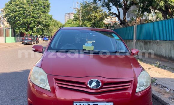 Buy Used Toyota Auris Red Car in Maputo in Maputo