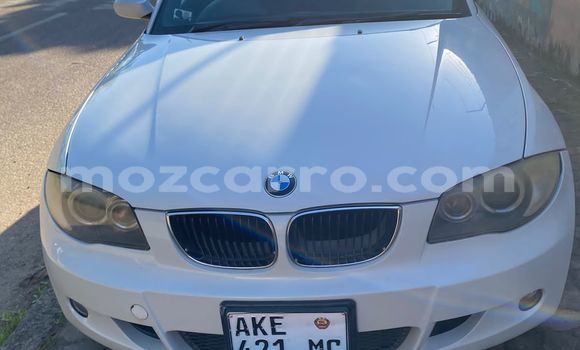 Nunua Ilio tumika BMW 1-Series Nyeupe Gari ndani ya Maputo nchini Maputo