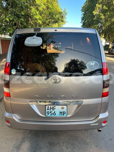 Big with watermark toyota noah maputo maputo 23806