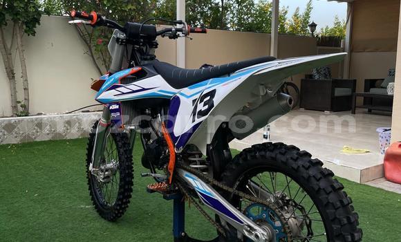 Comprar Usado KTM 125 Bege Moto em Maputo em Maputo