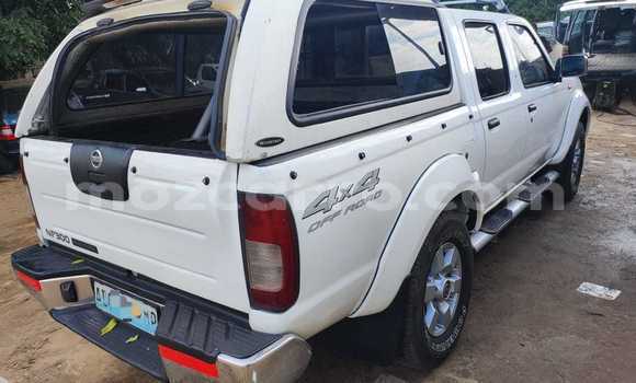 Buy Used Nissan Hardbody White Car in Maputo in Maputo Buy Used Nissan Hardbody White Car in Maputo in Maputo