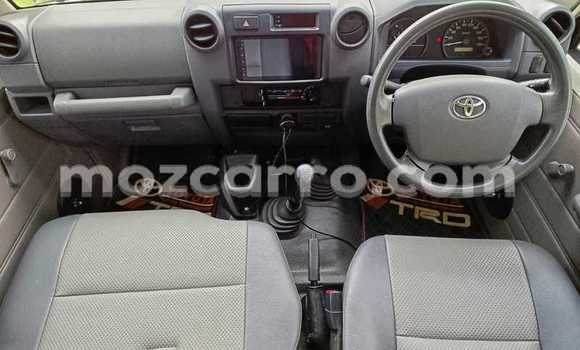 Comprar Usado Toyota Land Cruiser Branco Carro em Maputo em Maputo Comprar Usado Toyota Land Cruiser Branco Carro em Maputo em Maputo
