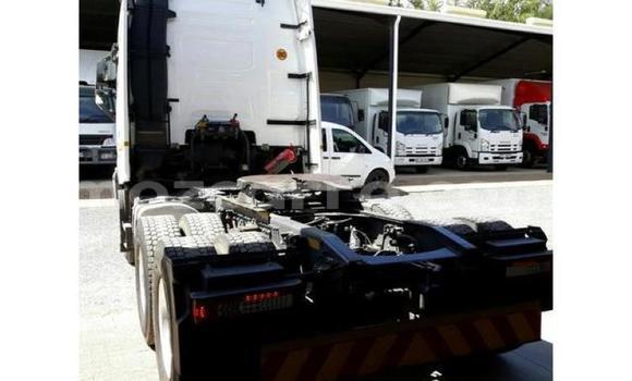 Buy Used Volvo F4 White Truck in Gilé in Zambezia Buy Used Volvo F4 White Truck in Gilé in Zambezia