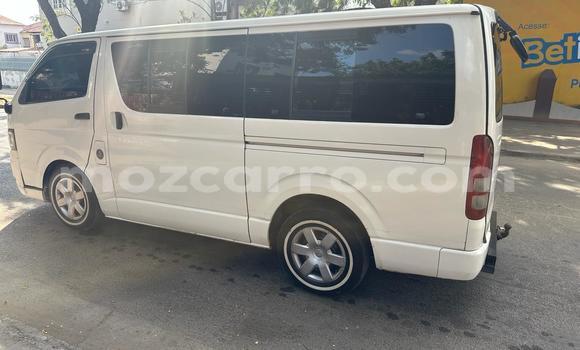 Nunua Ilio tumika Toyota Hiace Nyeupe Gari ndani ya Maputo nchini Maputo Nunua Ilio tumika Toyota Hiace Nyeupe Gari ndani ya Maputo nchini Maputo