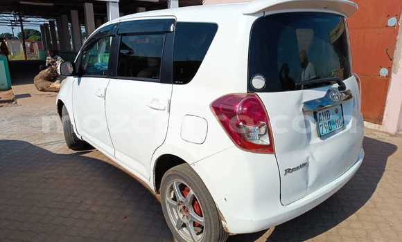 Comprar Usado Toyota Ractis Branco Carro em Maputo em Maputo Comprar Usado Toyota Ractis Branco Carro em Maputo em Maputo