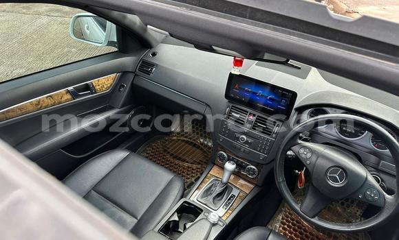 Tenga Tsaru Mercedes-Benz C-Classe Chena Mota in Maputo in Maputo Tenga Tsaru Mercedes-Benz C-Classe Chena Mota in Maputo in Maputo