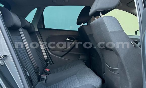 Nunua Ilio tumika Volkswagen Polo Bluu Gari ndani ya Maputo nchini Maputo Nunua Ilio tumika Volkswagen Polo Bluu Gari ndani ya Maputo nchini Maputo