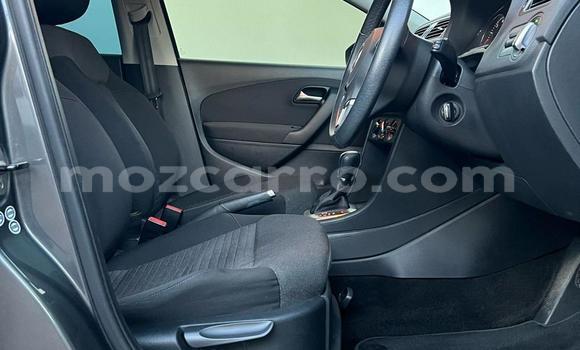 Nunua Ilio tumika Volkswagen Polo Bluu Gari ndani ya Maputo nchini Maputo Nunua Ilio tumika Volkswagen Polo Bluu Gari ndani ya Maputo nchini Maputo