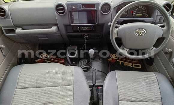 Comprar Usado Toyota Land Cruiser Branco Carro em Maputo em Maputo Comprar Usado Toyota Land Cruiser Branco Carro em Maputo em Maputo