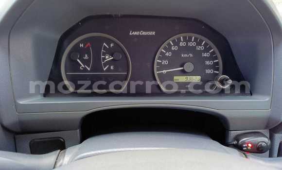 Comprar Usado Toyota Land Cruiser Branco Carro em Maputo em Maputo Comprar Usado Toyota Land Cruiser Branco Carro em Maputo em Maputo