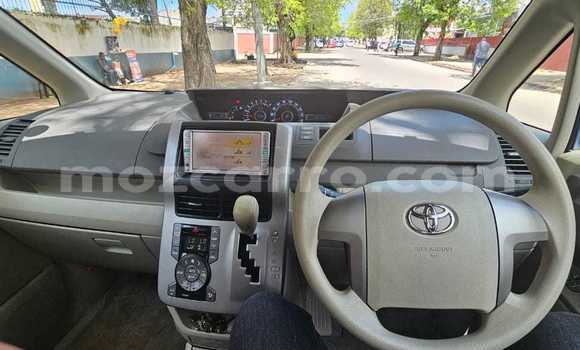 Comprar Novo Toyota Noah Azul Carro em Maputo em Maputo Comprar Novo Toyota Noah Azul Carro em Maputo em Maputo
