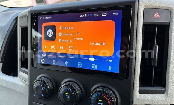 Buy New Toyota Hiace White Car in Maputo in Maputo Buy New Toyota Hiace White Car in Maputo in Maputo