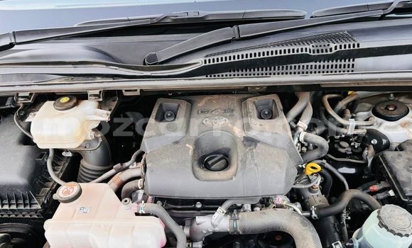 Buy New Toyota Hiace White Car in Maputo in Maputo Buy New Toyota Hiace White Car in Maputo in Maputo