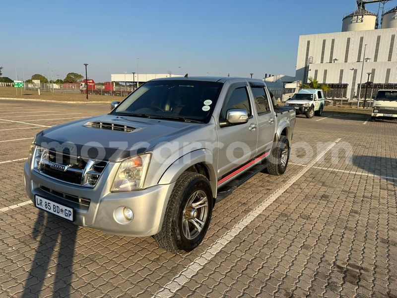 Big with watermark isuzu d max maputo maputo 23869