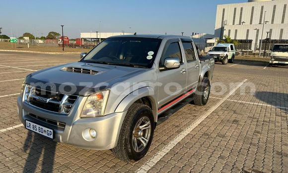 Comprar Usado Isuzu D-MAX Prata Carro em Maputo em Maputo Comprar Usado Isuzu D-MAX Prata Carro em Maputo em Maputo