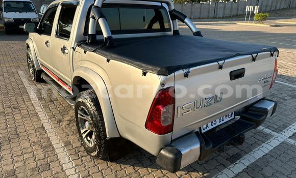Tenga Tsaru Isuzu D-MAX Sirivha Mota in Maputo in Maputo Tenga Tsaru Isuzu D-MAX Sirivha Mota in Maputo in Maputo
