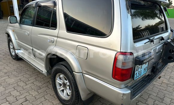 Nunua Ilio tumika Toyota Hilux Surf Fedha Gari ndani ya Maputo nchini Maputo Nunua Ilio tumika Toyota Hilux Surf Fedha Gari ndani ya Maputo nchini Maputo