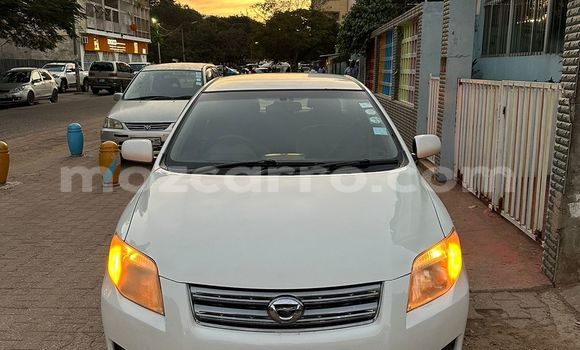 Comprar Usado Toyota Axio Branco Carro em Maputo em Maputo