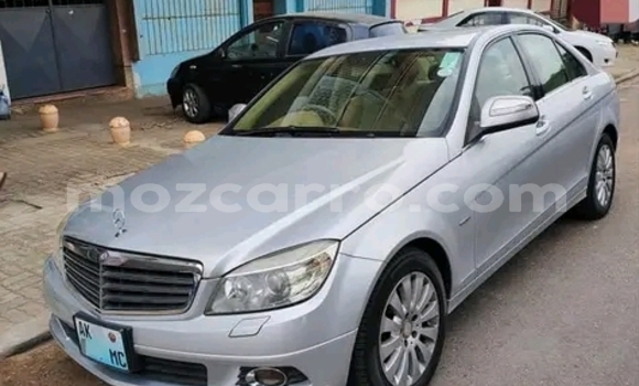 Comprar Usado Mercedes-Benz C180 coupe De outros Carro em Maputo em Maputo Comprar Usado Mercedes-Benz C180 coupe De outros Carro em Maputo em Maputo