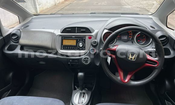 Nunua Ilio tumika Honda Fit Aria Nyekundu Gari ndani ya Maputo nchini Maputo Nunua Ilio tumika Honda Fit Aria Nyekundu Gari ndani ya Maputo nchini Maputo