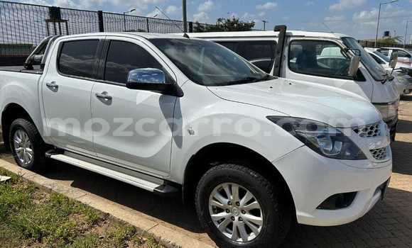 Tenga Tsaru Mazda BT-50 Chena Mota in Maputo in Maputo Tenga Tsaru Mazda BT-50 Chena Mota in Maputo in Maputo