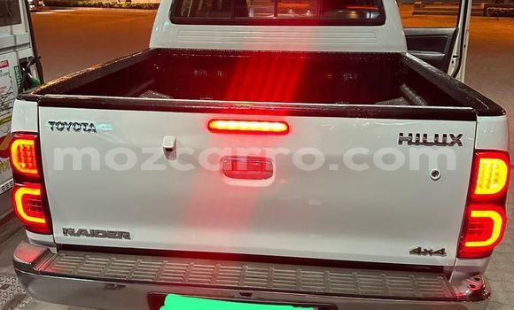 Comprar Novo Toyota Hilux Branco Carro em Maputo em Maputo Comprar Novo Toyota Hilux Branco Carro em Maputo em Maputo