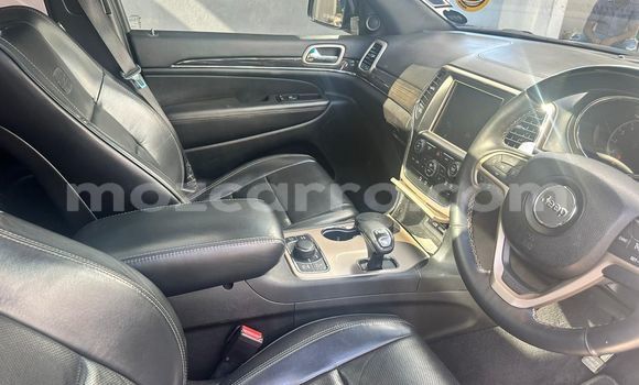 Comprar Novo Jeep Cherokee Preto Carro em Maputo em Maputo Comprar Novo Jeep Cherokee Preto Carro em Maputo em Maputo