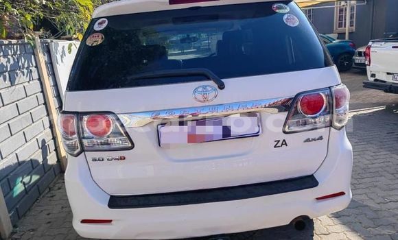 Comprar Usado Toyota Fortuner Branco Carro em Maputo em Maputo Comprar Usado Toyota Fortuner Branco Carro em Maputo em Maputo