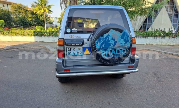 Tenga Tsaru Toyota Land Cruiser Prado Zvimwe Mota in Maputo in Maputo Tenga Tsaru Toyota Land Cruiser Prado Zvimwe Mota in Maputo in Maputo