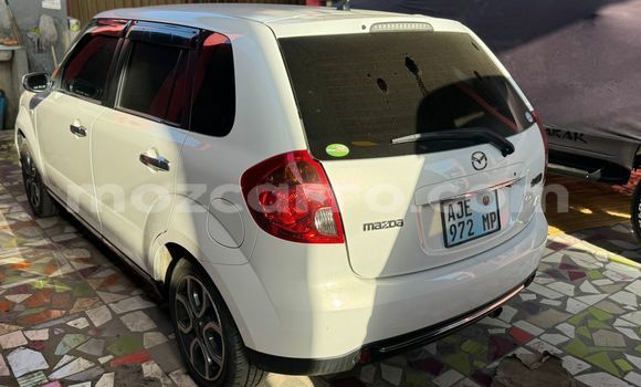 Nunua Ilio tumika Mazda Verisa Nyeupe Gari ndani ya Maputo nchini Maputo Nunua Ilio tumika Mazda Verisa Nyeupe Gari ndani ya Maputo nchini Maputo