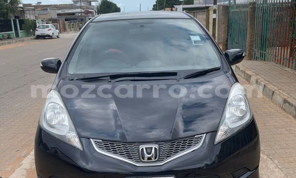 Comprar Usado Honda Fit Preto Carro em Maputo em Maputo