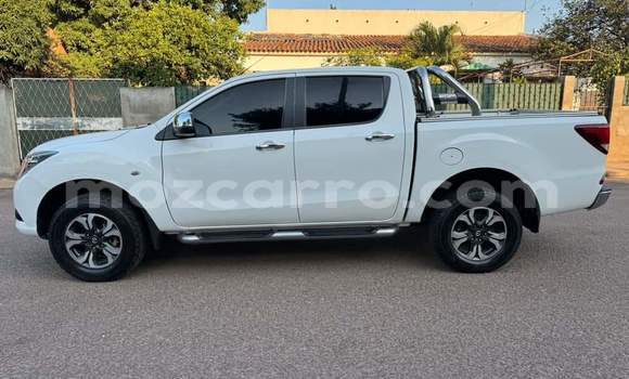Buy Used Mazda BT-50 White Car in Maputo in Maputo Buy Used Mazda BT-50 White Car in Maputo in Maputo