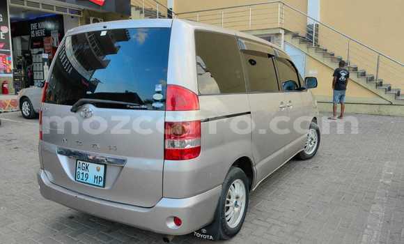 Nunua Ilio tumika Toyota Noah Nyingine Gari ndani ya Maputo nchini Maputo Nunua Ilio tumika Toyota Noah Nyingine Gari ndani ya Maputo nchini Maputo