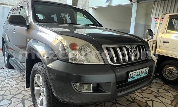 Tenga Tsaru Toyota Land Cruiser Prado Zvimwe Mota in Maputo in Maputo Tenga Tsaru Toyota Land Cruiser Prado Zvimwe Mota in Maputo in Maputo