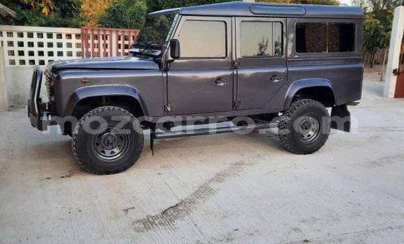 Buy Used Land Rover Defender Other Car in Maputo in Maputo Buy Used Land Rover Defender Other Car in Maputo in Maputo