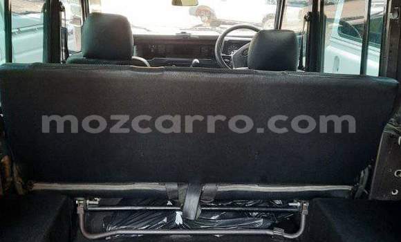 Buy Used Land Rover Defender Other Car in Maputo in Maputo Buy Used Land Rover Defender Other Car in Maputo in Maputo