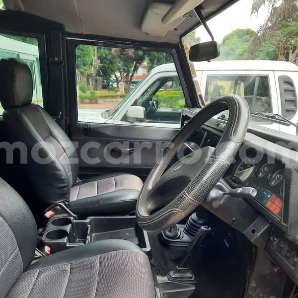 Big with watermark land rover defender maputo maputo 23922