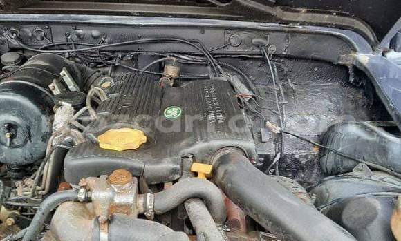 Buy Used Land Rover Defender Other Car in Maputo in Maputo Buy Used Land Rover Defender Other Car in Maputo in Maputo