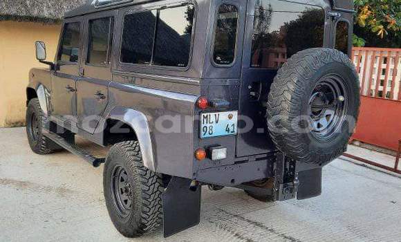 Buy Used Land Rover Defender Other Car in Maputo in Maputo Buy Used Land Rover Defender Other Car in Maputo in Maputo