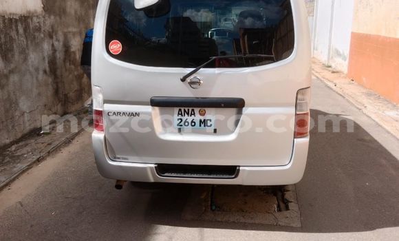 Buy Used Toyota Hiace Silver Car in Maputo in Maputo Buy Used Toyota Hiace Silver Car in Maputo in Maputo