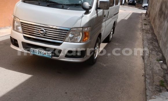 Buy Used Toyota Hiace Silver Car in Maputo in Maputo Buy Used Toyota Hiace Silver Car in Maputo in Maputo