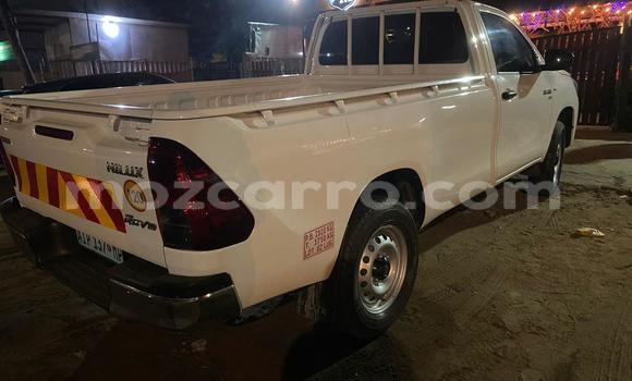 Buy Used Toyota Hiluxe Revo White Car in Maputo in Maputo Buy Used Toyota Hiluxe Revo White Car in Maputo in Maputo