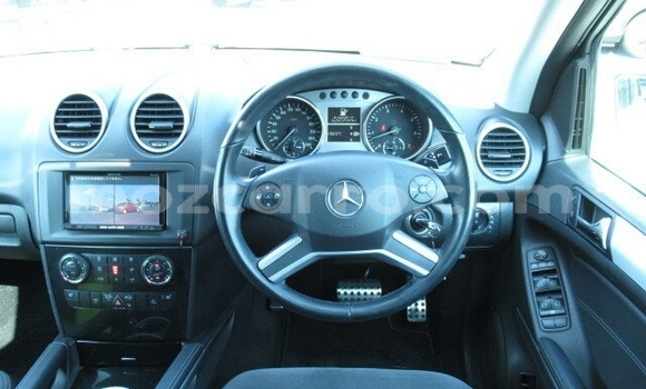 Tenga Imported Mercedes‒Benz M-Class Chena Mota in Caia in Sofala Tenga Imported Mercedes‒Benz M-Class Chena Mota in Caia in Sofala