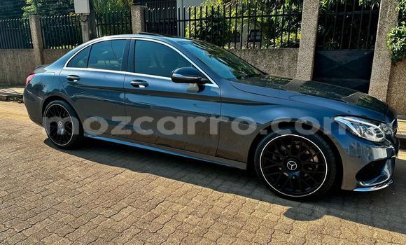 Nunua Ilio tumika Mercedes-Benz C-Classe Bluu Gari ndani ya Maputo nchini Maputo Nunua Ilio tumika Mercedes-Benz C-Classe Bluu Gari ndani ya Maputo nchini Maputo
