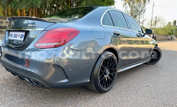 Nunua Ilio tumika Mercedes-Benz C-Classe Bluu Gari ndani ya Maputo nchini Maputo Nunua Ilio tumika Mercedes-Benz C-Classe Bluu Gari ndani ya Maputo nchini Maputo