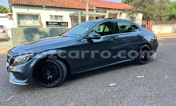 Nunua Ilio tumika Mercedes-Benz C-Classe Bluu Gari ndani ya Maputo nchini Maputo Nunua Ilio tumika Mercedes-Benz C-Classe Bluu Gari ndani ya Maputo nchini Maputo