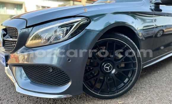 Nunua Ilio tumika Mercedes-Benz C-Classe Bluu Gari ndani ya Maputo nchini Maputo Nunua Ilio tumika Mercedes-Benz C-Classe Bluu Gari ndani ya Maputo nchini Maputo