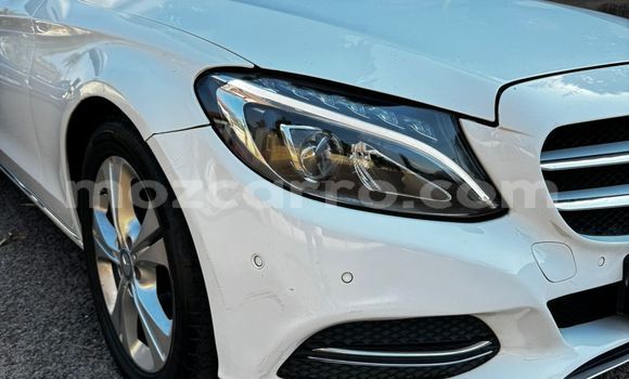 Comprar Usado Mercedes-Benz C180 coupe Branco Carro em Maputo em Maputo Comprar Usado Mercedes-Benz C180 coupe Branco Carro em Maputo em Maputo