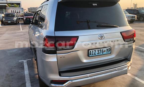 Nunua Ilio tumika Toyota Land Cruiser Nyingine Gari ndani ya Maputo nchini Maputo Nunua Ilio tumika Toyota Land Cruiser Nyingine Gari ndani ya Maputo nchini Maputo